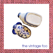 Load image into Gallery viewer, Blue and White Bull