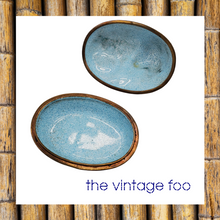 Load image into Gallery viewer, Painted Dog Trinket Box