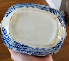 Load image into Gallery viewer, Blue and White Chinoiserie Pot

