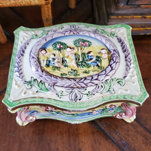 Load image into Gallery viewer, Lidded Box with Lion Feet
