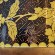 Load image into Gallery viewer, Cloisonne Round Box with Foo Dog Lid
